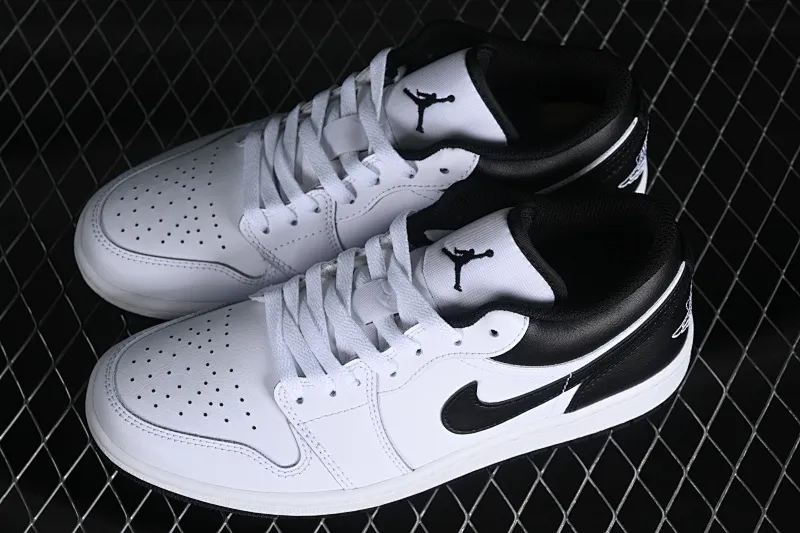 All categories Air Jordan Jordan series basketball shoes Air Jordan 1 Low G version pure original Air Jordan 1 Low "White and Black" AJ1 Joe 1 white and black color matching low-top cultural casual sneakers 553558-132